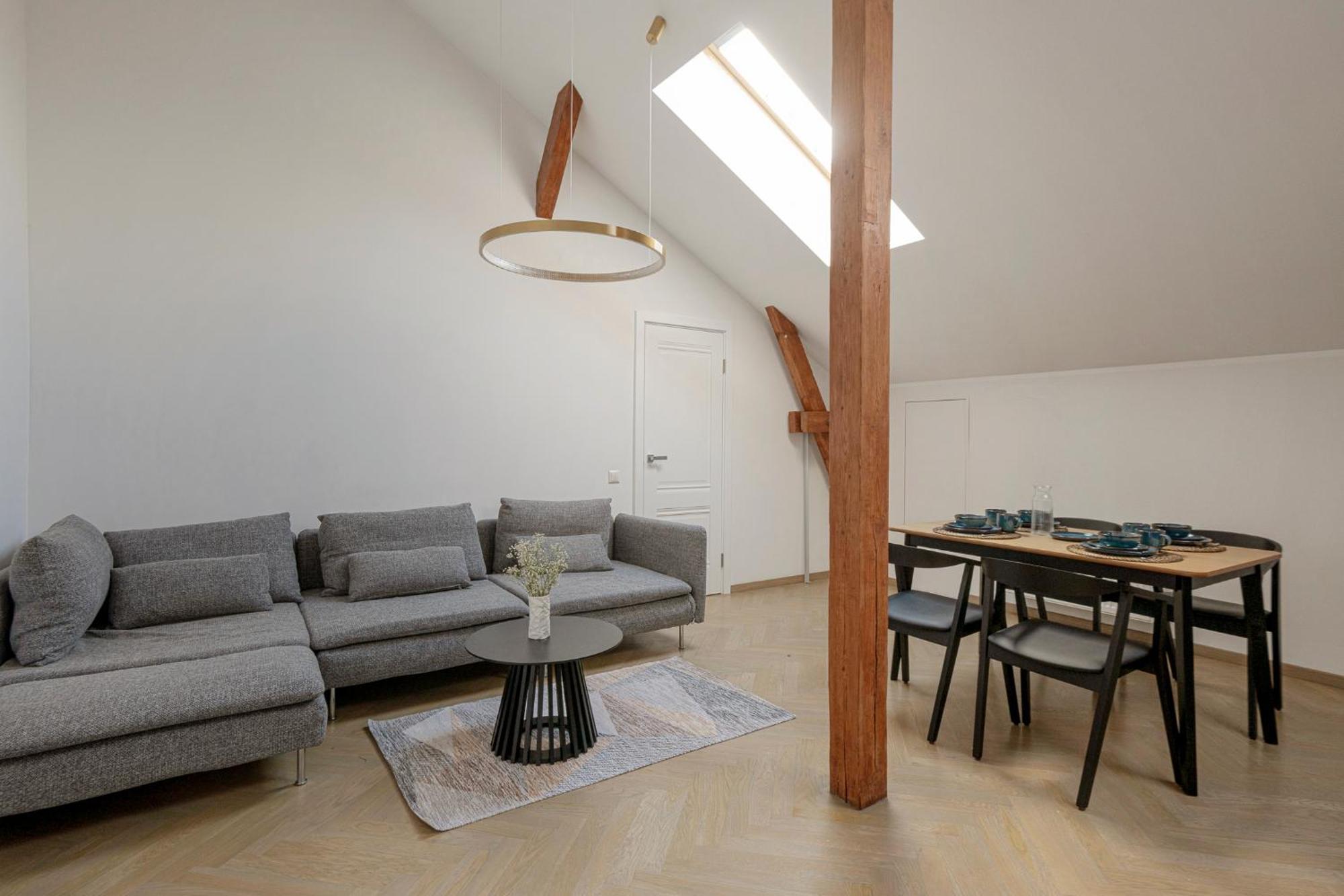 Modern In Prestigious Quiet Center Apartment Riga